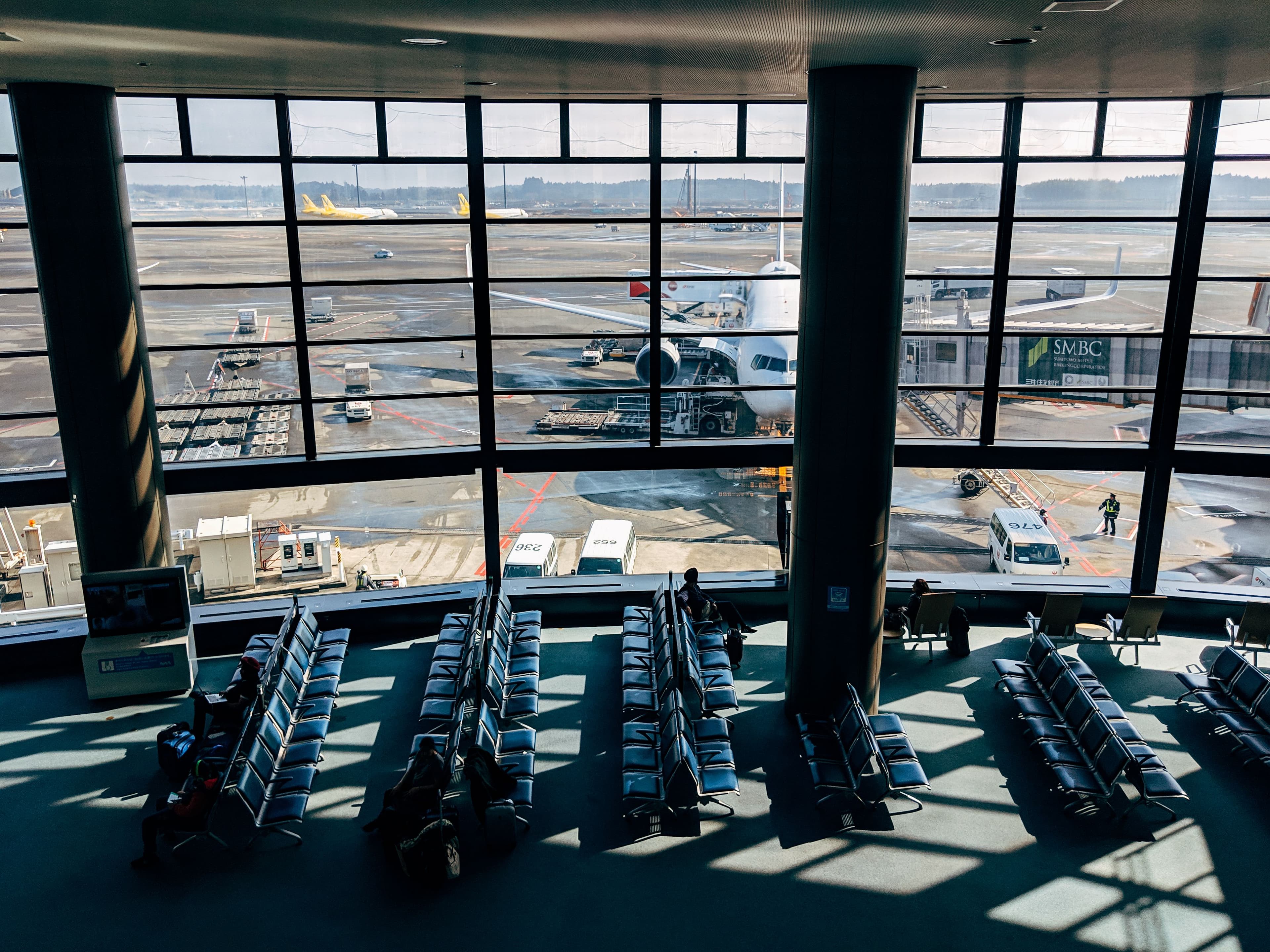 Full Cup Cafe serving Airports